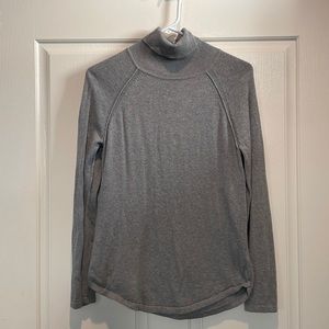 Jeanne Pierre Gray Turtleneck Sweater, Size M